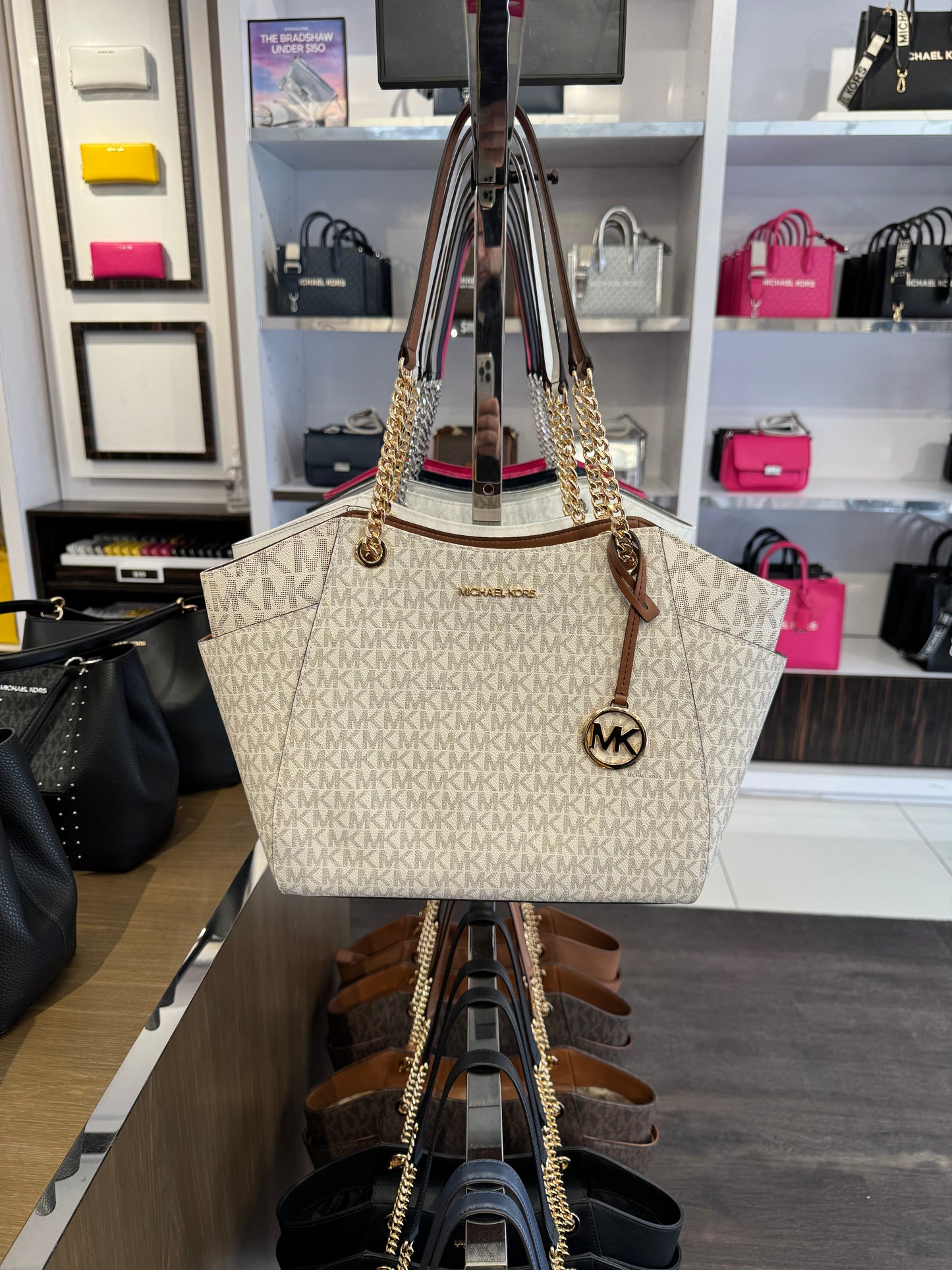 Michael Kors Jet Set Travel Chain Tote Bag