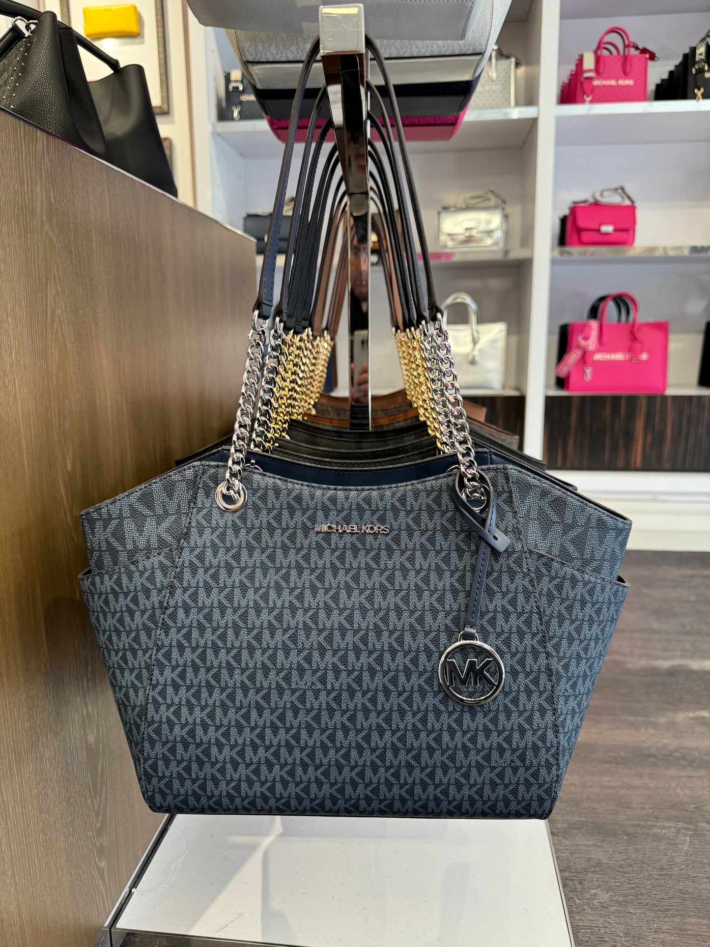 Michael Kors Jet Set Travel Chain Tote Bag