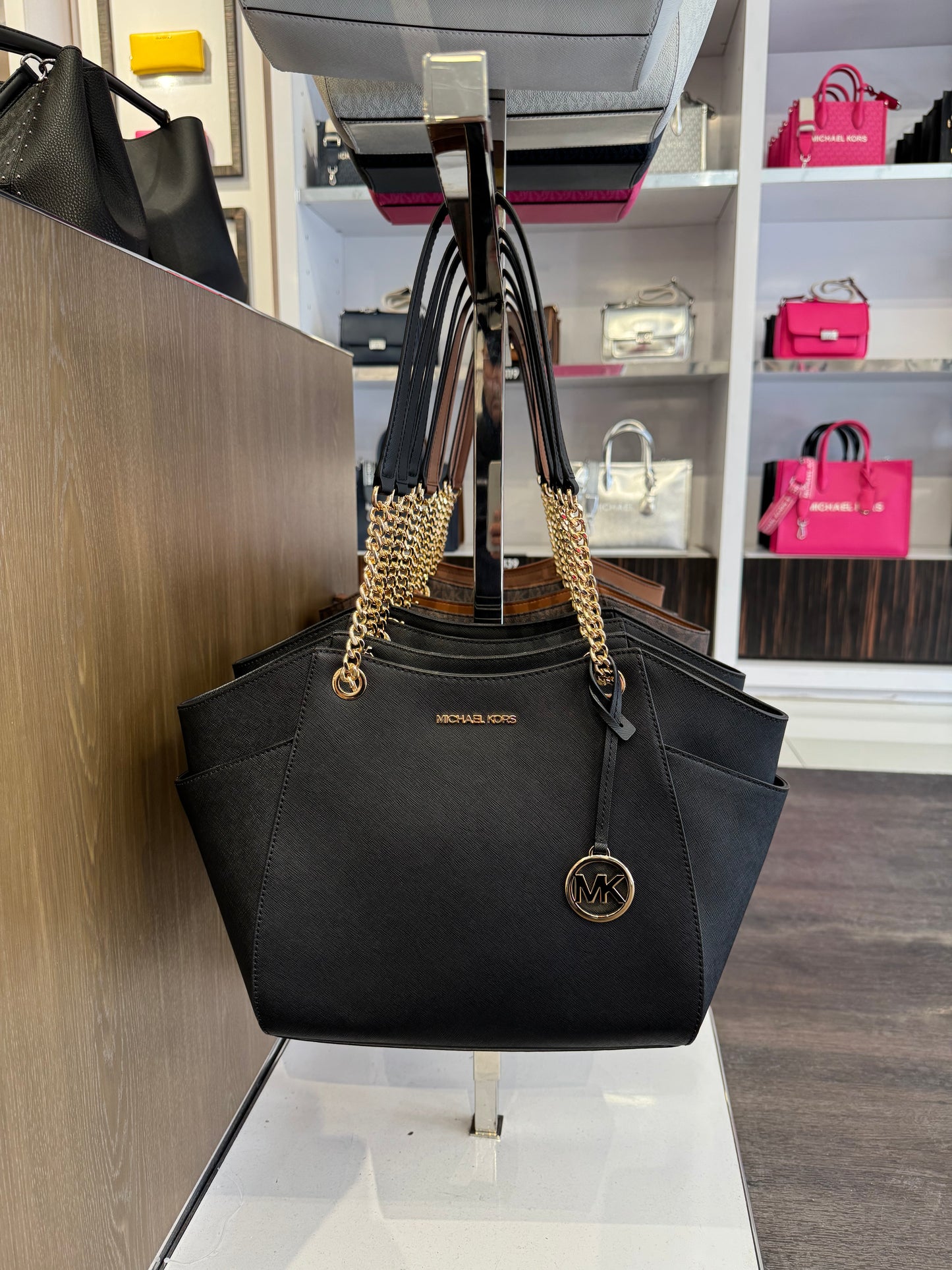 Michael Kors Jet Set Travel Chain Tote Bag