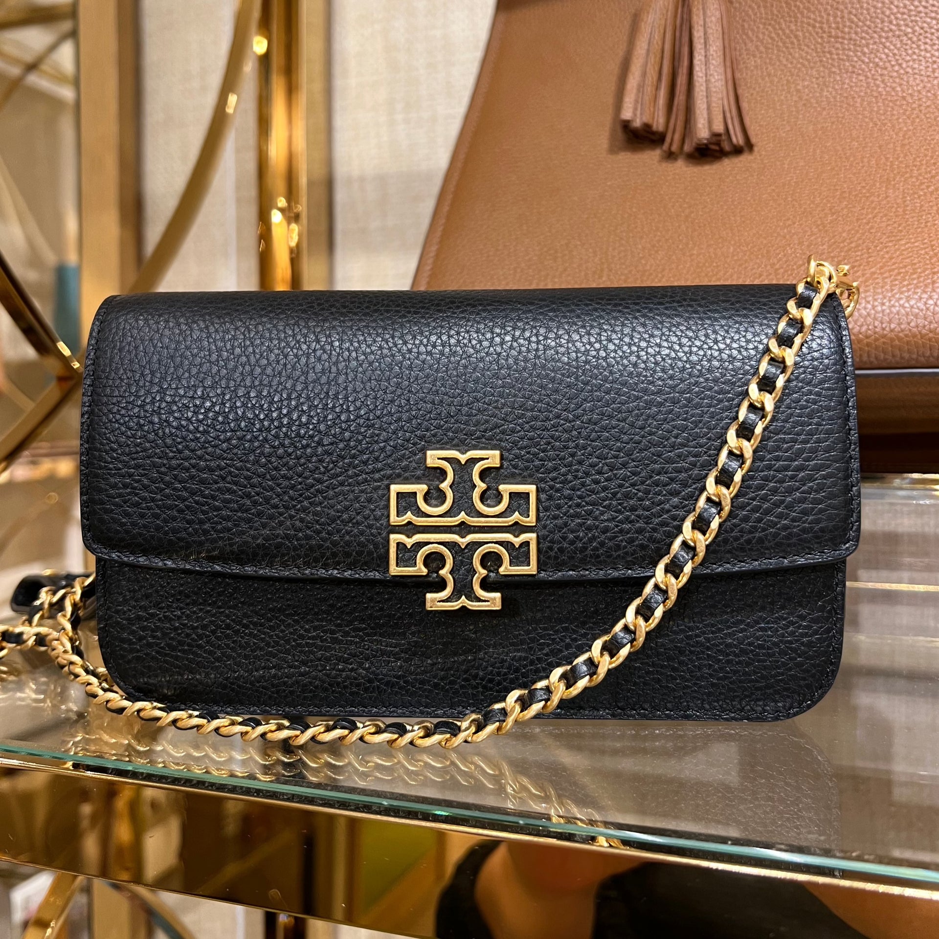 Tory burch britten wristlet sale